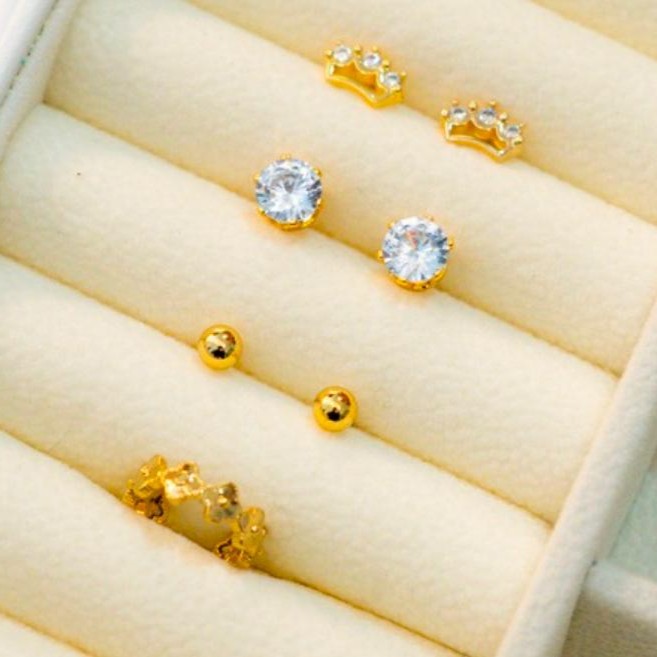 SET 3 ARETES 1 EARCUFF